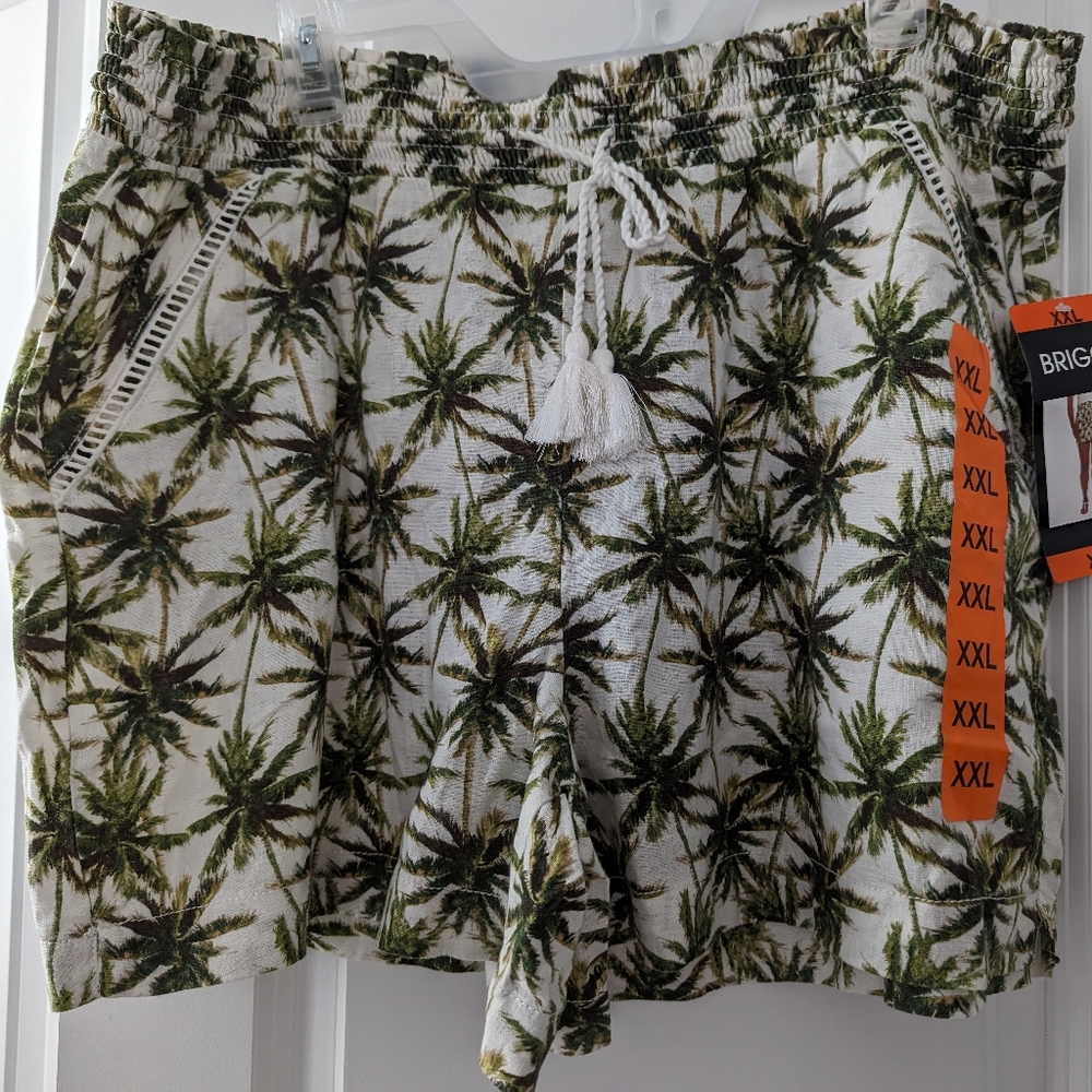Shorts pull on